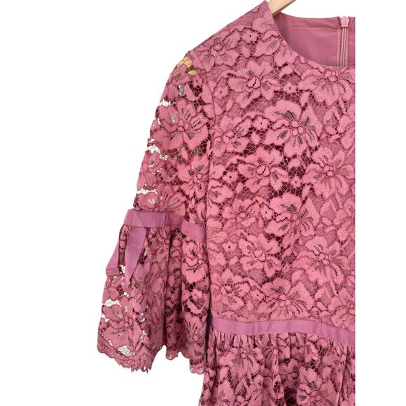Gal Meets Glam Josephine Floral Lace Dress Size 4 Short Bell Sleeve Bow Scallop - Picture 10 of 12